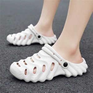 New Spring Summer Men’s Non-Slip Soft Sole Breathable Beach Sandals With Thick Hollow Out Soles